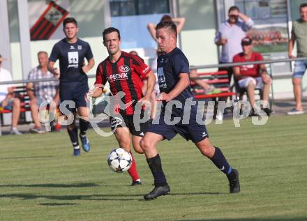 Fussball. Kaerntner Liga. St. Jakob/Rosental gegen Matrei. Marco Koller (St. Jakob),  Mathias Schneeberger (Matrei). St. Jakob, 4.8.2018.
Foto: Kuess
---
pressefotos, pressefotografie, kuess, qs, qspictures, sport, bild, bilder, bilddatenbank