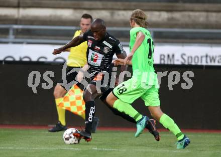 Fussball Testspiel. RZ Pellets WAC gegen Hannover 96. Dever Orgill,  (WAC),   Iver Fossum (Hannover). Wolfsberg, am 1.8.2018.
Foto: Kuess
---
pressefotos, pressefotografie, kuess, qs, qspictures, sport, bild, bilder, bilddatenbank