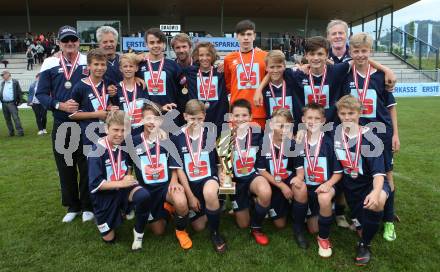 Fussball Schuelerliga. Bundesmeisterschaft. Finale. BG/BRG/SRG Klagenfurt-Lerchenfeld U13 gegen NSMS 10 Wendstattgasse U13. Jubel Lerchenfeld. Landskron, am 28.6.2018.
Foto: Kuess
---
pressefotos, pressefotografie, kuess, qs, qspictures, sport, bild, bilder, bilddatenbank