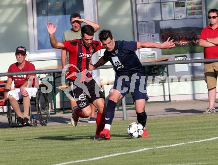 Fussball. Kaerntner Liga. St. Jakob/Rosental gegen Matrei. Wolfgang Michael Sereinig (St. Jakob), Rene Scheiber (Matrei). St. Jakob, 4.8.2018.
Foto: Kuess
---
pressefotos, pressefotografie, kuess, qs, qspictures, sport, bild, bilder, bilddatenbank