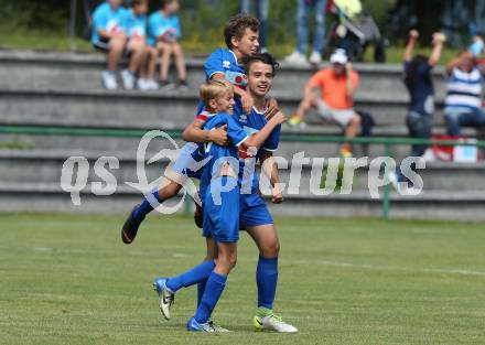 Schuelerliga Semifinale. BG/BRG/SRG Klagenfurt - Lerchenfeld gegen BRG Steyr. Torjubel Daniel Genser, Maximilian Leipold(Lerchenfeld). Finkenstein, am 26.6.2018.
Foto: Kuess
---
pressefotos, pressefotografie, kuess, qs, qspictures, sport, bild, bilder, bilddatenbank