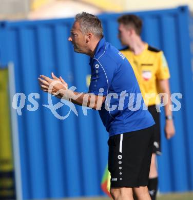 Fussball 1. KLasse C. Kappel gegen Feistritz/Rosental. Trainer Michael Gmainer (Kappel). Kappel, am 4.8.2018.
Foto: Kuess
---
pressefotos, pressefotografie, kuess, qs, qspictures, sport, bild, bilder, bilddatenbank