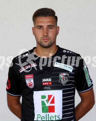 Fussball Bundesliga. WAC.  Mannschaftsfototermin, Portrait.   Amar Hodzic. Wolfsberg, am 31.7.2018.
Foto: Kuess
---
pressefotos, pressefotografie, kuess, qs, qspictures, sport, bild, bilder, bilddatenbank