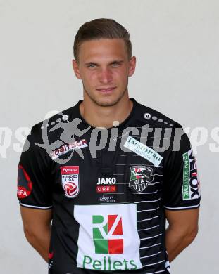 Fussball Bundesliga. WAC.  Mannschaftsfototermin, Portrait.   Bernd Gschweidl . Wolfsberg, am 31.7.2018.
Foto: Kuess
---
pressefotos, pressefotografie, kuess, qs, qspictures, sport, bild, bilder, bilddatenbank
