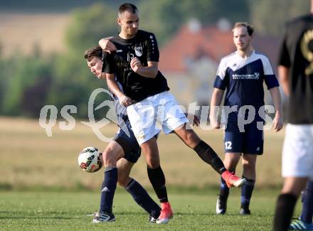 Fussball 1. KLasse C. Kappel gegen Feistritz/Rosental. Kristof Pipam,  (Kappel), Elvis Pasic (Feistritz). Kappel, am 4.8.2018.
Foto: Kuess
---
pressefotos, pressefotografie, kuess, qs, qspictures, sport, bild, bilder, bilddatenbank