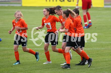 Fussball Schuelerliga. Finale. FSSZ Spittal an der Drau gegen BG/BRG/SRG Klagenfurt-Lerchenfeld. Torjubel Jonas Huber (Spittal). Landskron, am 29.5.2018.
Foto: Kuess
---
pressefotos, pressefotografie, kuess, qs, qspictures, sport, bild, bilder, bilddatenbank