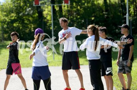 Schispringen Damen. Training. Heinz Kuttin Cheftrainer der chinesischen Skispringerinnen. Villach, am 28.7.2018.
Foto: Kuess
---
pressefotos, pressefotografie, kuess, qs, qspictures, sport, bild, bilder, bilddatenbank