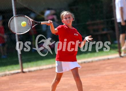 Tennis. Alpe Adria Kids Tour. Kaernten vs. Slowenien.  Lena Moertl. Klagenfurt, 4.8.2018.
Foto: Kuess
---
pressefotos, pressefotografie, kuess, qs, qspictures, sport, bild, bilder, bilddatenbank