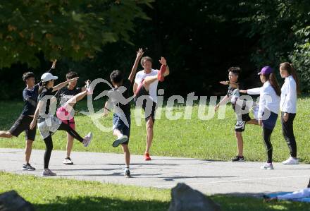 Schispringen Damen. Training. Heinz Kuttin Cheftrainer der chinesischen Skispringerinnen. Villach, am 28.7.2018.
Foto: Kuess
---
pressefotos, pressefotografie, kuess, qs, qspictures, sport, bild, bilder, bilddatenbank