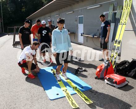 Schispringen Damen. Training. Heinz Kuttin Cheftrainer der chinesischen Skispringerinnen. Villach, am 28.7.2018.
Foto: Kuess
---
pressefotos, pressefotografie, kuess, qs, qspictures, sport, bild, bilder, bilddatenbank