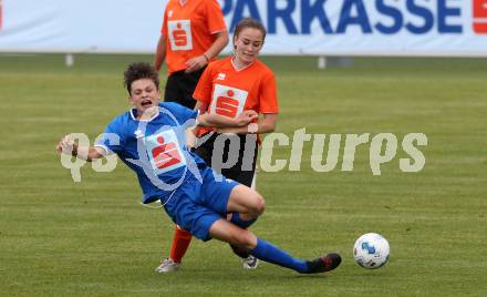 Fussball Schuelerliga. Finale. FSSZ Spittal an der Drau gegen BG/BRG/SRG Klagenfurt-Lerchenfeld. Elisa Ciccarelli,  (Spittal), Marco Modritsch (Klagenfurt). Landskron, am 29.5.2018.
Foto: Kuess
---
pressefotos, pressefotografie, kuess, qs, qspictures, sport, bild, bilder, bilddatenbank