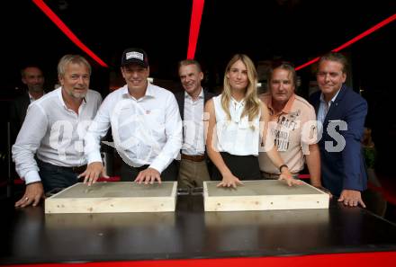 Starmeile. Walk of Fame Velden.  Marjan Velik, Markus Salcher, Buergermeister Ferdinand Vouk, Anna Gasser, Dietmar Triebnig, Paul Vogel. Velden, am 22.7.2018.
Foto: Kuess
---
pressefotos, pressefotografie, kuess, qs, qspictures, sport, bild, bilder, bilddatenbank