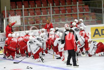 Eishockey Bundesliga. EC KAC. Training. Co-Trainer Jarno Mensonen, Trainer Petri Matikainen. Klagenfurt, 6.8.2018.
Foto: Kuess
---
pressefotos, pressefotografie, kuess, qs, qspictures, sport, bild, bilder, bilddatenbank