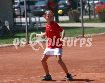 Tennis. Alpe Adria Kids Tour. Kaernten vs. Slowenien.  Lena Moertl. Klagenfurt, 4.8.2018.
Foto: Kuess
---
pressefotos, pressefotografie, kuess, qs, qspictures, sport, bild, bilder, bilddatenbank