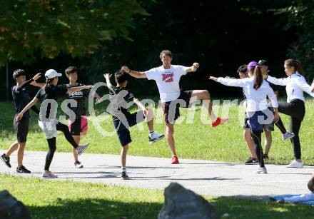 Schispringen Damen. Training. Heinz Kuttin Cheftrainer der chinesischen Skispringerinnen. Villach, am 28.7.2018.
Foto: Kuess
---
pressefotos, pressefotografie, kuess, qs, qspictures, sport, bild, bilder, bilddatenbank