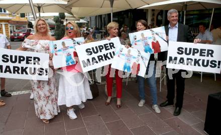 Starmeile. Walk of Fame Velden. Fanclub Markus Salcher. Velden, am 22.7.2018.
Foto: Kuess
---
pressefotos, pressefotografie, kuess, qs, qspictures, sport, bild, bilder, bilddatenbank