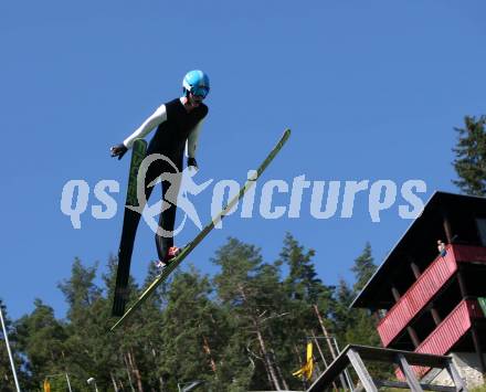 Schispringen Damen. Training. Heinz Kuttin Cheftrainer der chinesischen Skispringerinnen. Villach, am 28.7.2018.
Foto: Kuess
---
pressefotos, pressefotografie, kuess, qs, qspictures, sport, bild, bilder, bilddatenbank