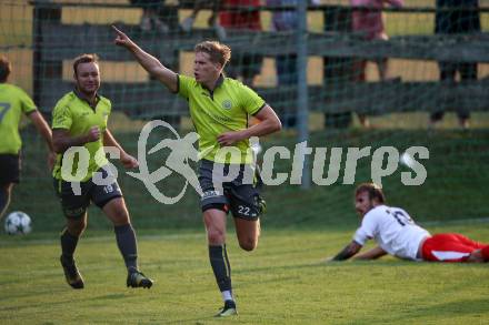 Fussball. Kaerntner Liga. Lind gegen Woelfnitz.  Torjubel Sven Unterguggenberger (Lind). Lind, 18.8.2018.
Foto: Kuess
---
pressefotos, pressefotografie, kuess, qs, qspictures, sport, bild, bilder, bilddatenbank