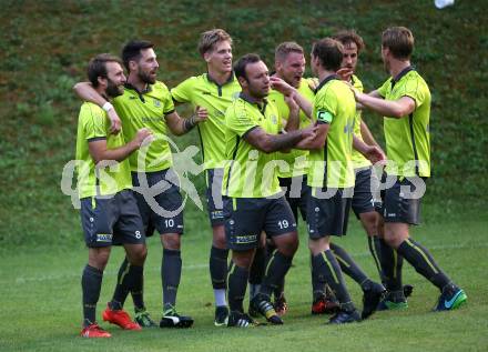 Fussball. Kaerntner Liga. Lind gegen Woelfnitz. Torjubel Peter Stojanovic, Mario Zagler, Sven Unterguggenberger, Michael Unterguggenberger (Lind). Lind, 18.8.2018.
Foto: Kuess
---
pressefotos, pressefotografie, kuess, qs, qspictures, sport, bild, bilder, bilddatenbank