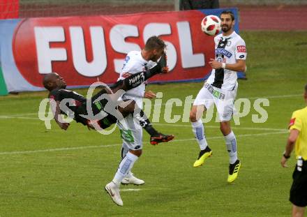 Fussball tipico Bundesliga. RZ Pellets WAC gegen SK Puntigamer Sturm Graz.  Dever Akeem Orgill,  (WAC), Lukas Spendlhofer (Graz). Wolfsberg, am 25.8.2018.
Foto: Kuess

---
pressefotos, pressefotografie, kuess, qs, qspictures, sport, bild, bilder, bilddatenbank