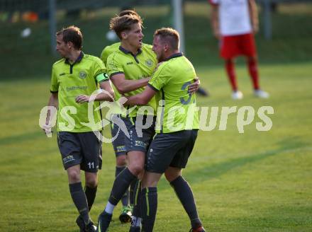 Fussball. Kaerntner Liga. Lind gegen Woelfnitz.  Torjubel Sven Unterguggenberger (Lind). Lind, 18.8.2018.
Foto: Kuess
---
pressefotos, pressefotografie, kuess, qs, qspictures, sport, bild, bilder, bilddatenbank