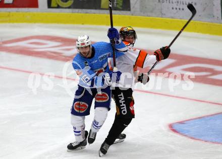 Eishockey Testspiel. EC VSV gegen KooKoo. Sharp McGregor, (VSV), Arttu Pelli  (KooKoo). Villach, am 1.9.2018.
Foto: Kuess 


---
pressefotos, pressefotografie, kuess, qs, qspictures, sport, bild, bilder, bilddatenbank