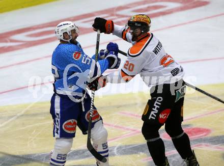 Eishockey Testspiel. EC VSV gegen KooKoo. Matt Pelech, (VSV), Ed Wittchow  (KooKoo). Villach, am 1.9.2018.
Foto: Kuess 


---
pressefotos, pressefotografie, kuess, qs, qspictures, sport, bild, bilder, bilddatenbank