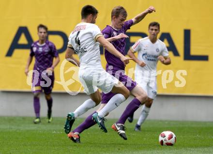 Fussball 2. Liga. SK Austria Klagenfurt gegen Young Violets Austria Wien. Scott Fitzgerald Kennedy,  (Klagenfurt), Stefan Jonovic (Young Violets). Klagenfurt, am 2.9.2018.
Foto: Kuess
---
pressefotos, pressefotografie, kuess, qs, qspictures, sport, bild, bilder, bilddatenbank