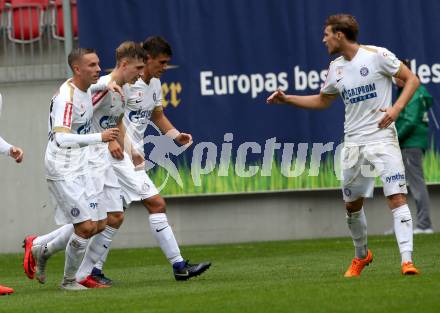 Fussball 2. Liga. SK Austria Klagenfurt gegen Young Violets Austria Wien. Torjubel Aleksandar Jukic (Young Violets). Klagenfurt, am 2.9.2018.
Foto: Kuess
---
pressefotos, pressefotografie, kuess, qs, qspictures, sport, bild, bilder, bilddatenbank