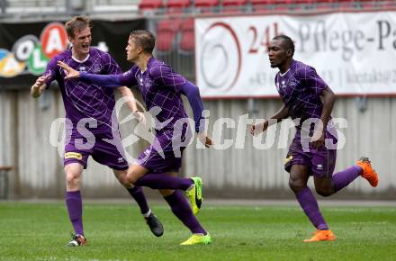 Fussball 2. Liga. SK Austria Klagenfurt gegen Young Violets Austria Wien. Torjubel Scott Fitzgerald Kennedy, Benedikt Pichler, Ousseini Nji Mfifen Mounpain (Klagenfurt). Klagenfurt, am 2.9.2018.
Foto: Kuess
---
pressefotos, pressefotografie, kuess, qs, qspictures, sport, bild, bilder, bilddatenbank