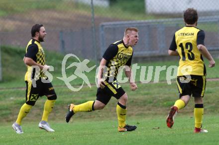 Fussball 1. Klasse D. Griffen gegen Haimburg. Torjubel Mario Smretschnig, Sandro Philipp Seifried (Griffen). Griffen, am 1.9.2018.
Foto: Kuess
---
pressefotos, pressefotografie, kuess, qs, qspictures, sport, bild, bilder, bilddatenbank