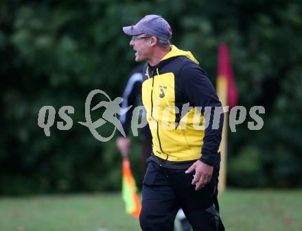 Fussball 1. Klasse D. Griffen gegen Haimburg. Trainer Horst Erwin Scheucher (Griffen). Griffen, am 1.9.2018.
Foto: Kuess
---
pressefotos, pressefotografie, kuess, qs, qspictures, sport, bild, bilder, bilddatenbank
