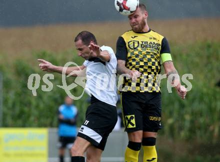 Fussball 1. Klasse D. Griffen gegen Haimburg. Adolf Ellersdorfer, (Griffen),  Robert Gradisnik (Haimburg). Griffen, am 1.9.2018.
Foto: Kuess
---
pressefotos, pressefotografie, kuess, qs, qspictures, sport, bild, bilder, bilddatenbank