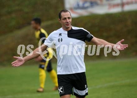 Fussball 1. Klasse D. Griffen gegen Haimburg. Torjubel Robert Gradisnik  (Haimburg). Griffen, am 1.9.2018.
Foto: Kuess
---
pressefotos, pressefotografie, kuess, qs, qspictures, sport, bild, bilder, bilddatenbank