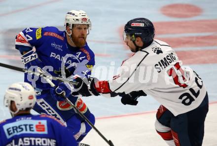 EBEL. Eishockey Bundesliga. EC VSV gegen KHL Medvescak Zagreb. Jamie Fraser,  (VSV), Nik Simsic (Zagreb). Villach, am 1.9.2018.
Foto: Kuess 


---
pressefotos, pressefotografie, kuess, qs, qspictures, sport, bild, bilder, bilddatenbank