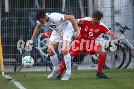 Fussball Kaerntner Liga. SAK gegen KAC 1909. Alessandro Oraze (SAK), Michael Eisterlehner (KAC). Klagenfurt, am 21.9.2018. Foto: Kuess
---
pressefotos, pressefotografie, kuess, qs, qspictures, sport, bild, bilder, bilddatenbank