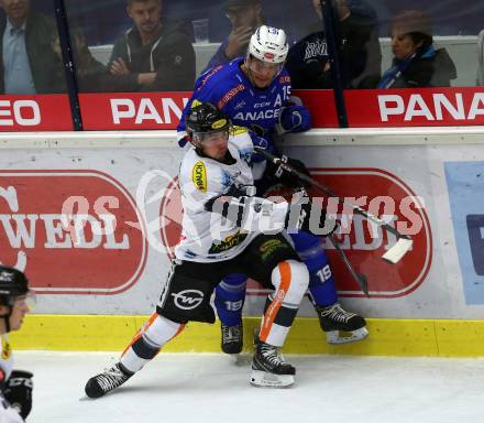 EBEL. Eishockey Bundesliga. EC VSV gegen DEC Dornbirn Bulldogs. Stefan Bacher,  (VSV), Henrik Neubauer (Dornbirn). Villach, am 23.9.2018.
Foto: Kuess 


---
pressefotos, pressefotografie, kuess, qs, qspictures, sport, bild, bilder, bilddatenbank