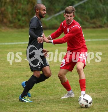 Fussball Kaerntner Liga. ASKOE Koettmannsdorf gegen Atus Ferlach. Tyrone Marcel Mc Cargo (Koettmannsdorf), Daniel Jobst (Ferlach). Koettmannsdorf, am 22.9.2018.
Foto: Kuess
---
pressefotos, pressefotografie, kuess, qs, qspictures, sport, bild, bilder, bilddatenbank