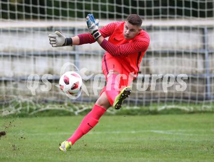 Fussball Unterliga Ost. Grafenstein gegen Donau. Michael Thomas Drumbl  (Grafenstein). Grafenstein, am 22.9.2018.
Foto: Kuess
---
pressefotos, pressefotografie, kuess, qs, qspictures, sport, bild, bilder, bilddatenbank