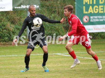 Fussball Kaerntner Liga. ASKOE Koettmannsdorf gegen Atus Ferlach. Tyrone Marcel Mc Cargo (Koettmannsdorf), Daniel Jobst (Ferlach). Koettmannsdorf, am 22.9.2018.
Foto: Kuess
---
pressefotos, pressefotografie, kuess, qs, qspictures, sport, bild, bilder, bilddatenbank