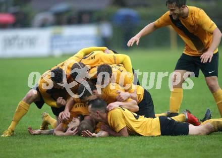 Fussball Unterliga Ost. Grafenstein gegen Donau. Torjubel Fabian Stornig,  Christopher Sauerschnig, Stefan Jachs, Michael Ruttnig,  (Grafenstein). Grafenstein, am 22.9.2018.
Foto: Kuess
---
pressefotos, pressefotografie, kuess, qs, qspictures, sport, bild, bilder, bilddatenbank