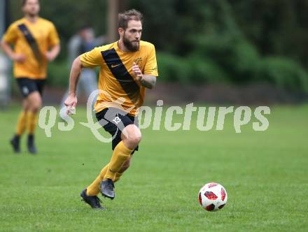 Fussball Unterliga Ost. Grafenstein gegen Donau. Christopher Sauerschnig (Grafenstein). Grafenstein, am 22.9.2018.
Foto: Kuess
---
pressefotos, pressefotografie, kuess, qs, qspictures, sport, bild, bilder, bilddatenbank