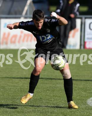 Fussball Kaerntner Liga. Bleiburg gegen SAK. Nejc Plesec (Bleiburg). Bleiburg, am 29.9.2018.
Foto: Kuess
---
pressefotos, pressefotografie, kuess, qs, qspictures, sport, bild, bilder, bilddatenbank