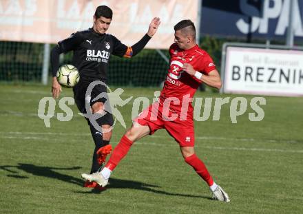 Fussball Kaerntner Liga. Bleiburg gegen SAK. Christopher Knauder,  (Bleiburg), Zoran Vukovic (SAK). Bleiburg, am 29.9.2018.
Foto: Kuess
---
pressefotos, pressefotografie, kuess, qs, qspictures, sport, bild, bilder, bilddatenbank