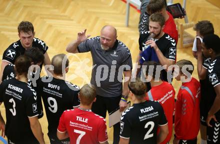 Volleyball. DenizBank AG Volley League Men. SK Posojilnica Aich/Dob gegen SG Union Raiffeisen Waldviertel.  Trainer Zdenek Smejkal (Waldviertel). Bleiburg, am 29.9.2018.
Foto: Kuess
---
pressefotos, pressefotografie, kuess, qs, qspictures, sport, bild, bilder, bilddatenbank