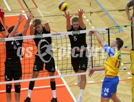 Volleyball. DenizBank AG Volley League Men. SK Posojilnica Aich/Dob gegen SG Union Raiffeisen Waldviertel.  Matej Mihajlovic (Aich/Dob), Pavel Bartos, Andrew Edward Clayton, Lars Bornemann (Waldviertel). Bleiburg, am 29.9.2018.
Foto: Kuess
---
pressefotos, pressefotografie, kuess, qs, qspictures, sport, bild, bilder, bilddatenbank