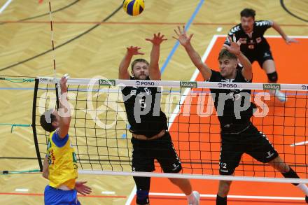 Volleyball. DenizBank AG Volley League Men. SK Posojilnica Aich/Dob gegen SG Union Raiffeisen Waldviertel.  Nejc Pusnik, (Aich/Dob), Lars Bornemann, Andrew Edward Clayton (Waldviertel). Bleiburg, am 29.9.2018.
Foto: Kuess
---
pressefotos, pressefotografie, kuess, qs, qspictures, sport, bild, bilder, bilddatenbank
