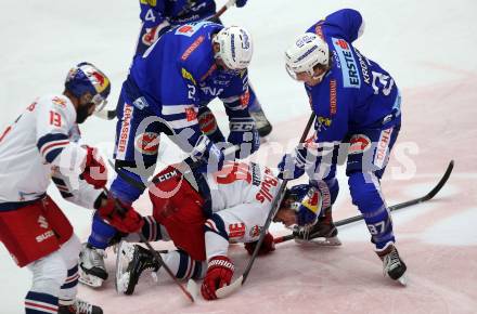 EBEL. Eishockey Bundesliga. EC VSV gegen EC Red Bull Salzburg. Pelech Matthew, Christof Kromp, (VSV), Schiechl Michael, Winkler Dario (Salzburg). Villach, am 5.10.2018.
Foto: Kuess 


---
pressefotos, pressefotografie, kuess, qs, qspictures, sport, bild, bilder, bilddatenbank
