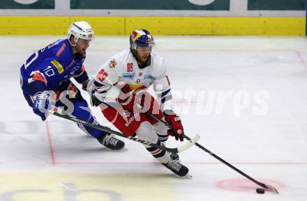 EBEL. Eishockey Bundesliga. EC VSV gegen EC Red Bull Salzburg. Corey Trivino,  (VSV), Florian Baltram (Salzburg). Villach, am 5.10.2018.
Foto: Kuess 


---
pressefotos, pressefotografie, kuess, qs, qspictures, sport, bild, bilder, bilddatenbank