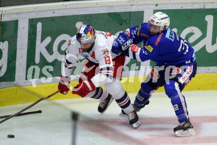 EBEL. Eishockey Bundesliga. EC VSV gegen EC Red Bull Salzburg. Bernd Wolf,  (VSV), Michael Schiechl (Salzburg). Villach, am 5.10.2018.
Foto: Kuess 


---
pressefotos, pressefotografie, kuess, qs, qspictures, sport, bild, bilder, bilddatenbank